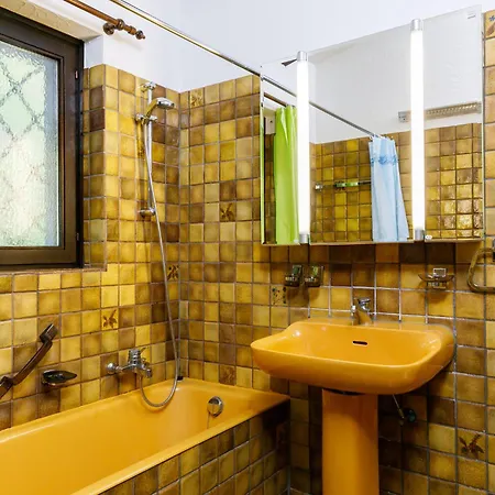 Residenza Miralago Apt-a10 By Interhome * Piazzogna